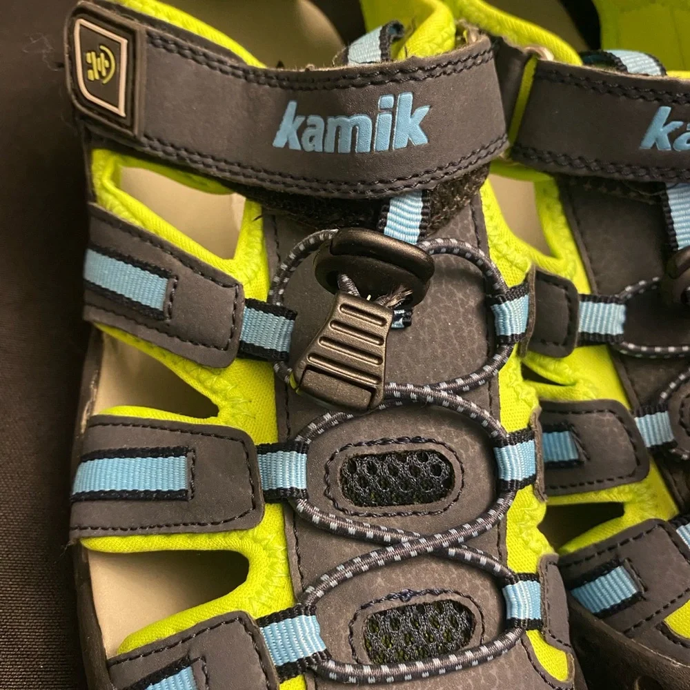 Kimik- Crab Water Shoes-Size:5,‎ Velcro Straps